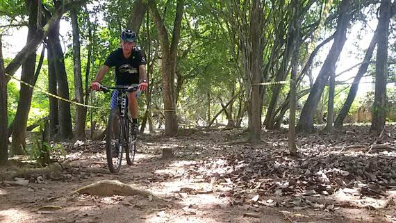Atletas vão competir num circuito cheio de obstáculos  (Foto: Divulgação)