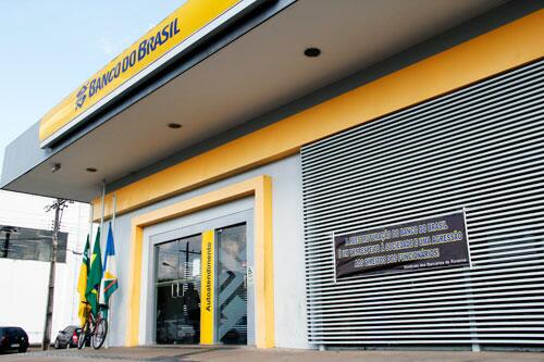 Agência da avenida Cap. Júlio Bezerra será fechada em 2017 (Foto: Wenderson de Jesus)