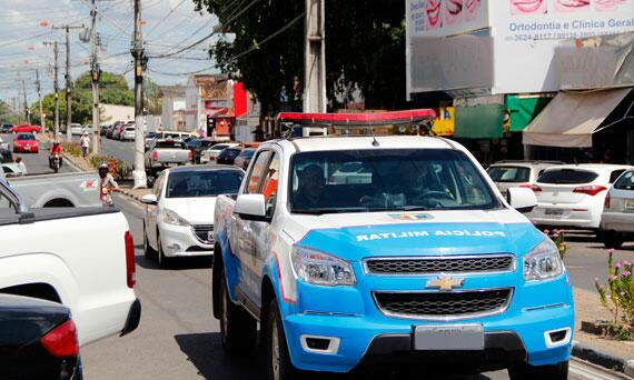 Aparelhos de comunicação das viaturas da PM estariam com defeito, mas governo diz que problema foi solucionado (Foto: Wenderson de Jesus)
