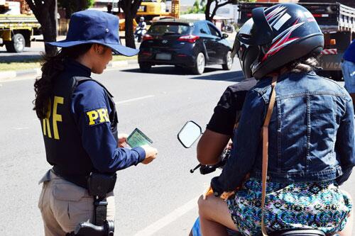 Operação Integrada Rodovida conta com a participação de órgãos de trânsito e PM (Foto: Arquivo/Folha)