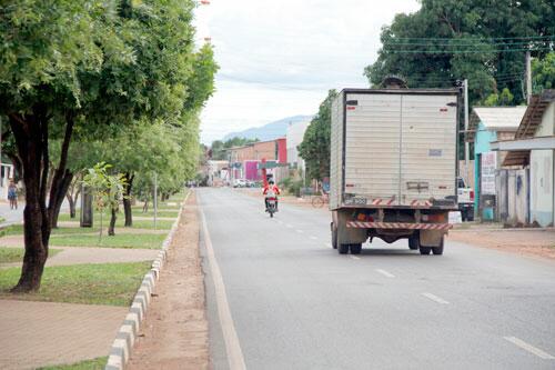 O soldado estava em um posto de lavagem da avenida São Joaquim quando os bandidos passaram atirando (Foto: Wenderson de Jesus)