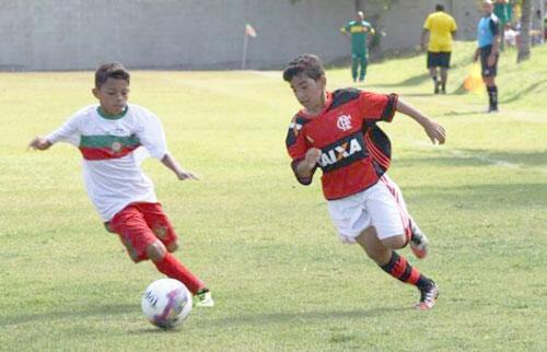 Asph vem se destacando nas categorias de base do Flamengo (Foto: Divulgação)