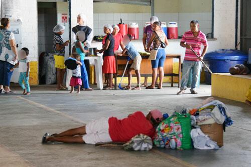 Abrigo estadual aloja pouco mais de 100 crianças indígenas venezuelanas, que dependem de doação e trabalho voluntário (Foto: Rodrigo Sales)