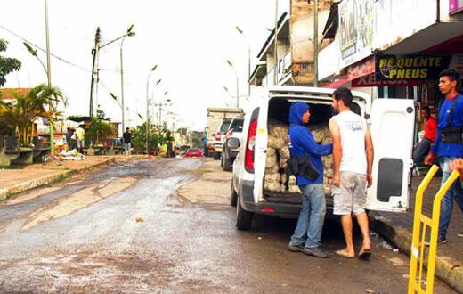 Movimento no comércio de Pacaraima caiu pela metade nos últimos meses (Foto: Cora Gonzalo)