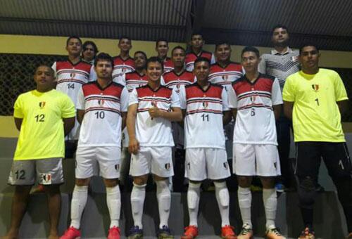 Caxiense se apresenta para a temporada de 2017 (Foto: Divulgação)