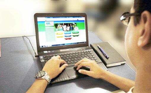 Prazo para realizar os aditamentos do programa vai até 30 de abril (Foto: Arquivo/Folha)