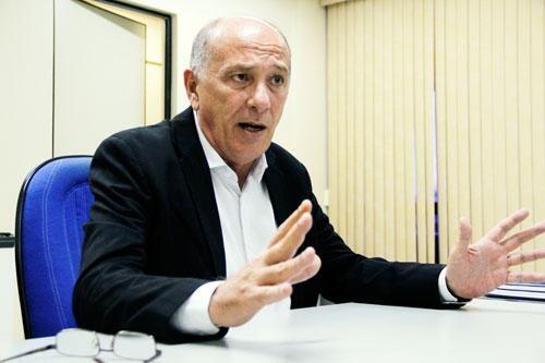 Secretário da Fazenda, Ronaldo Marcílio, diz que parte do duodécimo será repassada na segunda-feira aos poderes (Foto: Arquivo/Folha)