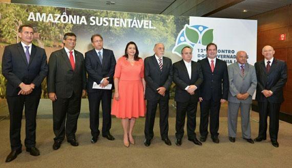 Suely Campos e os governadores da Amazônia vão assinar a Carta do Amapá, contendo as reivindicações comuns da região (Foto: Secom/RR)