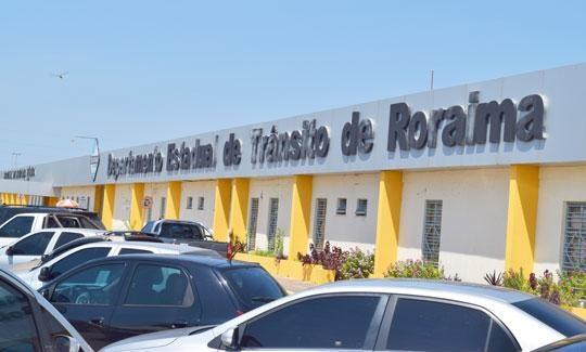 Com aumento da demanda do órgão de trânsito, é necessário atualizar PCCR dos servidores (Foto: Arquivo/Folha)