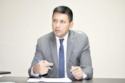Juiz Aluízio foi o autor da decisão que acatou a desistência do pedido feito na ação popular (Foto: Arquivo/Folha)