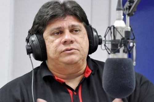 Para o diretor financeiro do Detran, Eduardo Castilho, previsão é que nova medida passe a funcionar a partir de 2018 (Foto: Diane Sampaio)