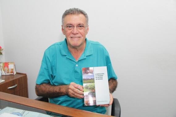 Pesquisador e professor Ramayana Braga lança livro nesta quarta-feira, 15, no auditório da Federação da Agricultura (Foto: Wenderson de Jesus)
