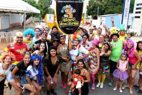 Criado em 2012, o Bloco dos Três abre os desfiles de blocos do Carnaval deste ano (Divulgação)