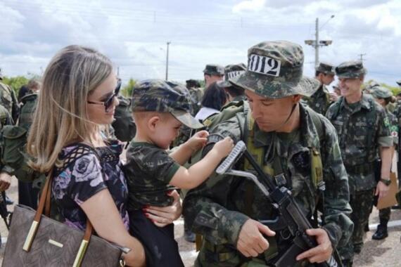 Solenidade de encerramento de estágio contou com a presença de familiares dos participantes (Foto: Divulgação)