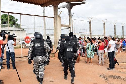 Presos protestam contra medida que estipulou visita de familiares por ala e somente a cada 15 dias (Foto: Antonio Carlos)