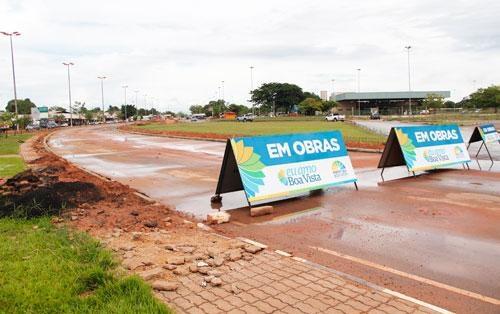 Parte do tráfego da Avenida das Guianas é desviada para as vias da rodoviária internacional de Boa Vista (Foto: Wenderson de Jesus)