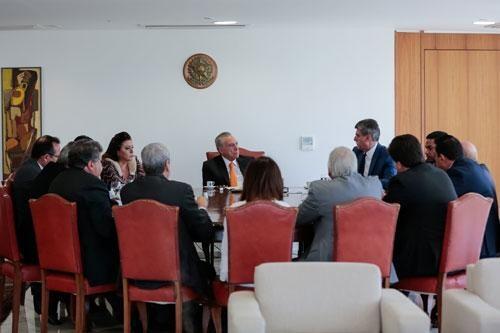 Reunião da bancada foi marcada pelo deputado federal Carlos Andrade e contou com a presença dos parlamentares federais e da governadora Suely Campos  ( Foto: Marcos Corrêa)