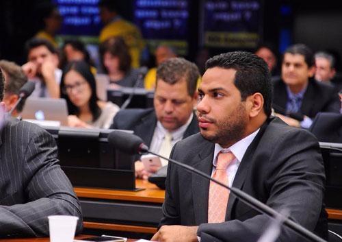 Deputado Jhonatan de Jesus já pediu uma audiência com o ministro de Minas e Energia (Foto: Douglas Gomes)