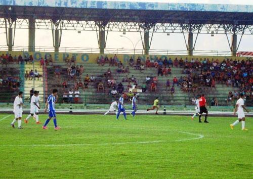 Jogos vão acontecer no campo da Vila Olímpica Roberto Marinho (Foto: Ribamar Rocha)