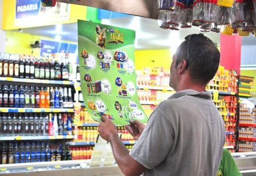 Alguns supermercados baixaram os preços na última semana (Foto: Diane Sampaio)