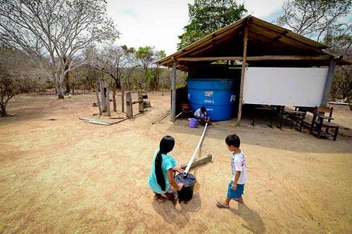 O local tem uma família de índios vivendo em comunidade (Foto: Jorge Macêdo/AmReal)