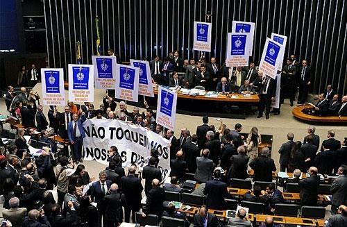 Votação aconteceu na noite de quarta-feira, 26 (Foto: Divulgação)