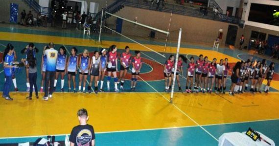 FRV entregou a premiação logo após as decisões finais (Foto: Divulgação)