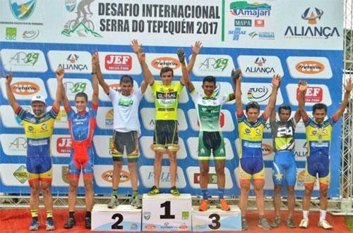 Melhores atletas da região Norte competiram no Desafio de Ciclismo (Foto: Isaias Amaral)