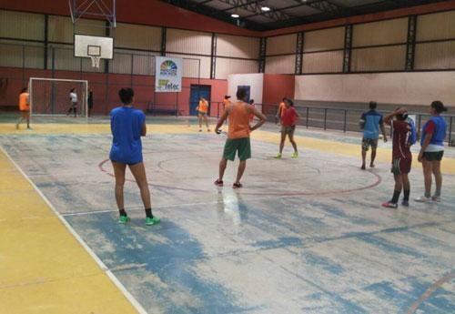 Meninas treinam forte para a competição nacional (Foto: Divulgação)
