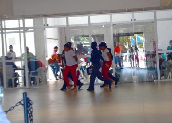 As mulheres foram presas pela Polícia Federal (Foto: Hione Nunes)