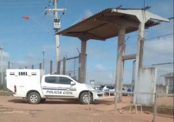 O Instituto Médico Legal foi acionado para fazer a remoção do corpo (Foto: Divulgação)