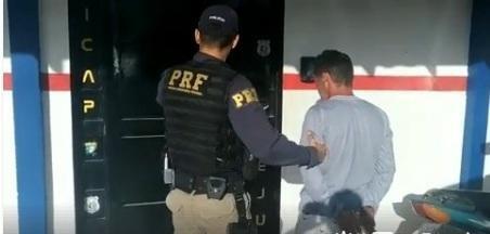 O homem foi encaminhado à Divisão de Captura (Dicap) da Secretaria de Justiça e Cidadania de Roraima (Sejuc)