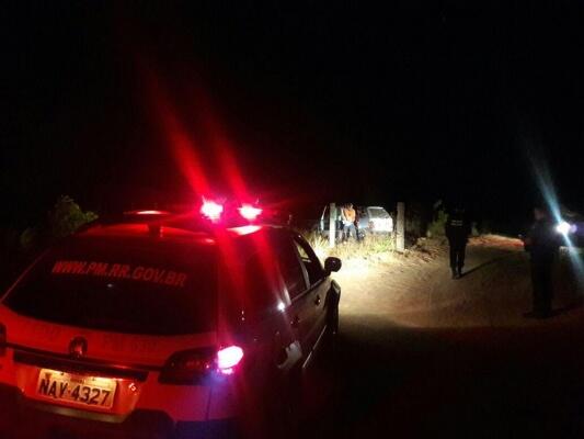 A polícia foi chamada ao local por moradores (Foto: L. Sampaio)