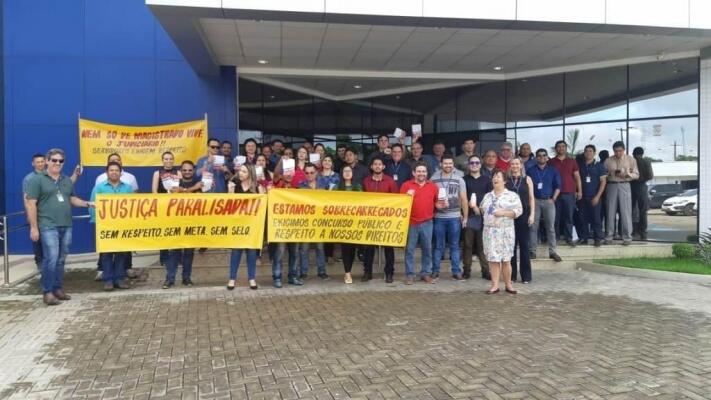 A sobrecarga no trabalho é um dos motivos para a paralisação dos servidores do TJRR (Foto: Divulgação)