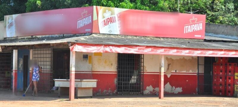 Tiroteio ocorreu em um bar localizado na rua Belo Horizonte, no bairro Nova Cidade (Foto: Diane Sampaio - FolhaBV)