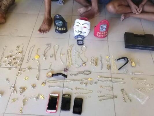O homem contou que bandidos tinham acabado de assaltar o estabelecimento comercial (Foto: Divulgação)