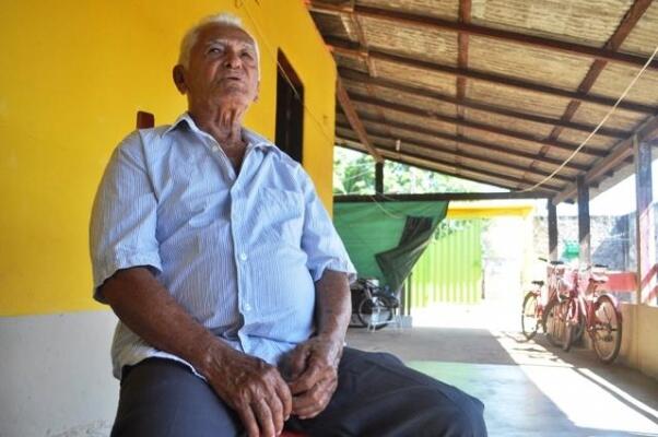 O idoso no Brasil não vive, vegeta”, desabafa David Rodrigues (Foto: Diane Sampaio - FolhaBV)