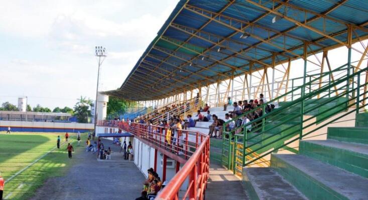 As duas equipes ainda não pontuaram e buscam a primeira vitória (Foto: Wenderson Cabral/Folha BV)