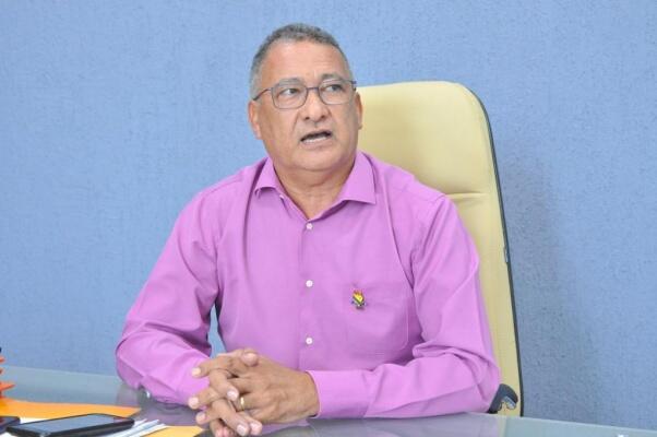 Reitor da UFRR, professor Jefferson Fernandes: “Com novas tecnologias e a economia chamada 4.0, é fundamental incentivar iniciativas para que alunos tenham melhor qualidade para o mercado de trabalho” (Foto: Arquivo/Folha BV)