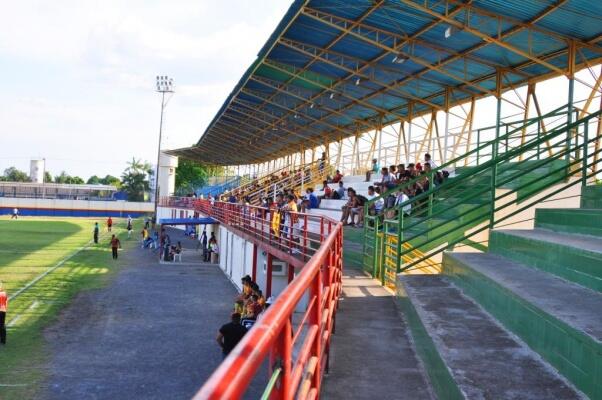 A bola rola a partir das 17h em jogo que vale o caneco. (Foto: Wenderson de Jesus/Folha BV)