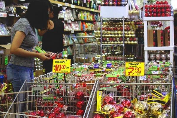 Comércio já está passando por aquecimento nas vendas com as promoções de Black Friday (Foto: Priscilla Torres/Folha BV)