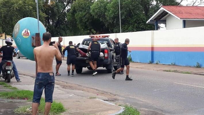Criminoso baleado ainda chegou a ser socorrido por agentes da Força Nacional (Foto: Divulgação)
