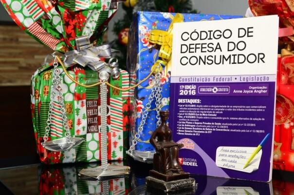 Notas fiscais e comprovantes de compra sempre devem ser exigidos e guardados, pois podem servir como provas (Foto: Nilzete Franco/Folha BV)