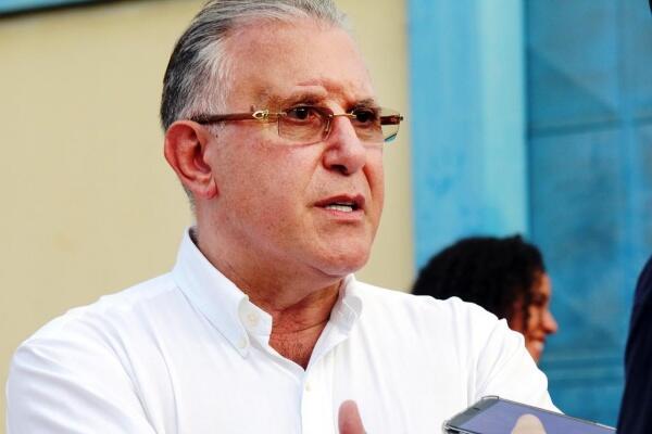 Ministro do Desenvolvimento Social, Alberto Beltrame: “Mais fácil que colocar 500 pessoas em São Paulo, é distribuir essa quantidade em cidades menores” (Foto: Priscilla Torres/Folha BV)