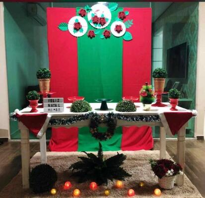 A decoradora aproveita a época do ano para ganhar uma renda extra (Foto: Divulgação)