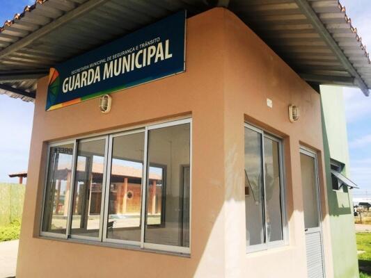 Presidente do Sindicato Estadual dos Guardas Municipais de Roraima confirma que ausência em guaritas de praças se deve à necessidade de atender outras demandas (Foto:Paola Carvalho/Folha BV)
