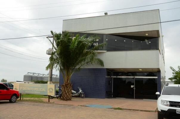 Um adolescente chegou a ser detido e levado para o 5º DP, de onde foi liberado (Foto: Arquivo/Folha BV)
