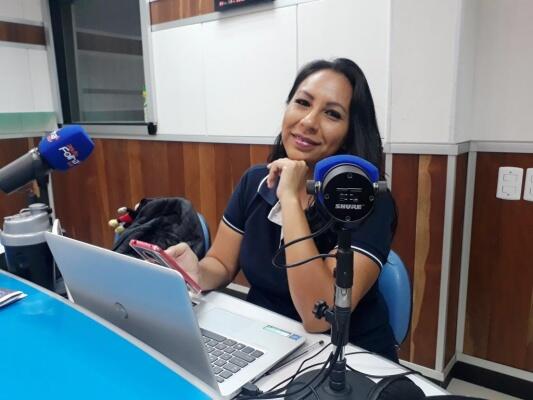 O programa Bom Dia Roraima é apresentado pela radialista Mariangela Marinho (Foto: Minervaldo Lopes/Folha BV)
