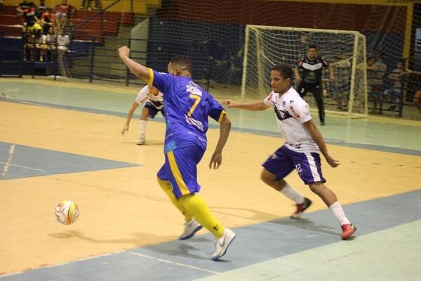 O confronto entre constelares e alviazulinos dão o pontapé inicial da disputa da FRFS (Foto: Reynesson Damasceno/Constelação)