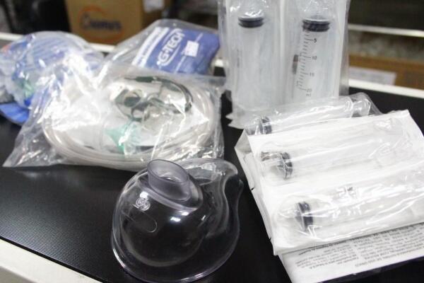 Nota apontava entrega de oito mil unidades de seringas de dez mililitros, mas somente mil foram encontradas (Foto: Priscila Torres/Folha BV)